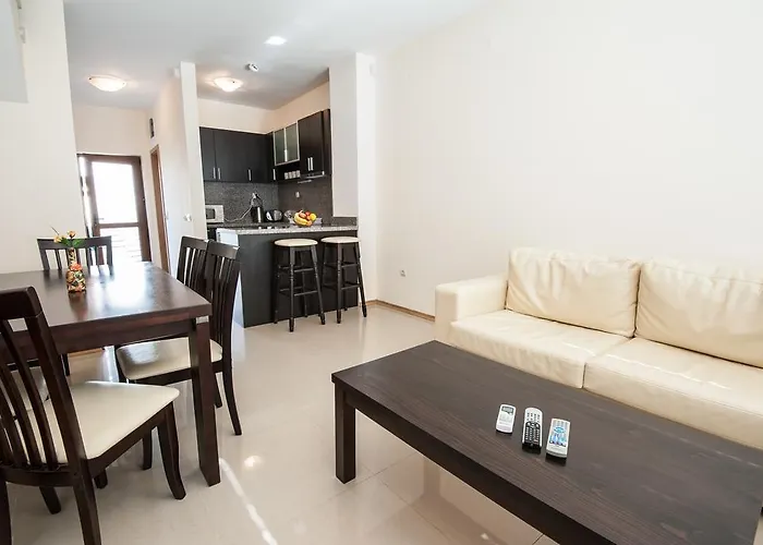 Lighthouse Golf Complex&villas *